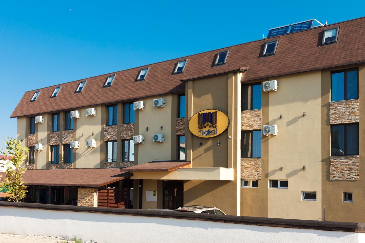 Ymy Hotels Тыргу-Жиу Экстерьер фото